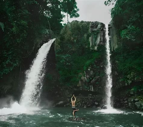 curug pengantin guci tegal.